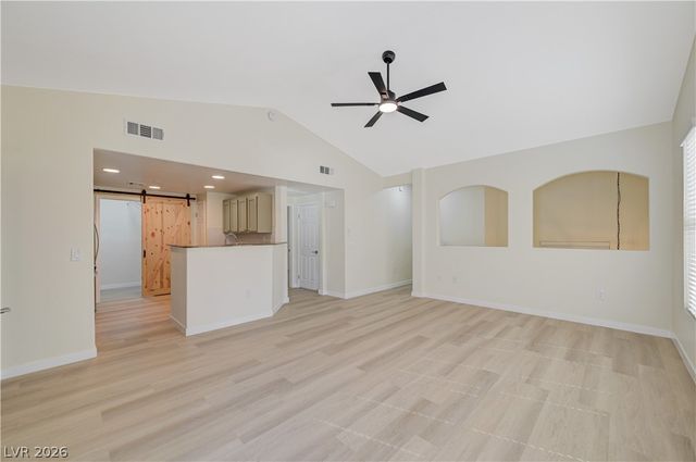 9975 Peace Way 2099, Las Vegas, NV 89147
