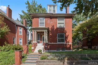 3425 Halliday Avenue, St Louis, MO 63118