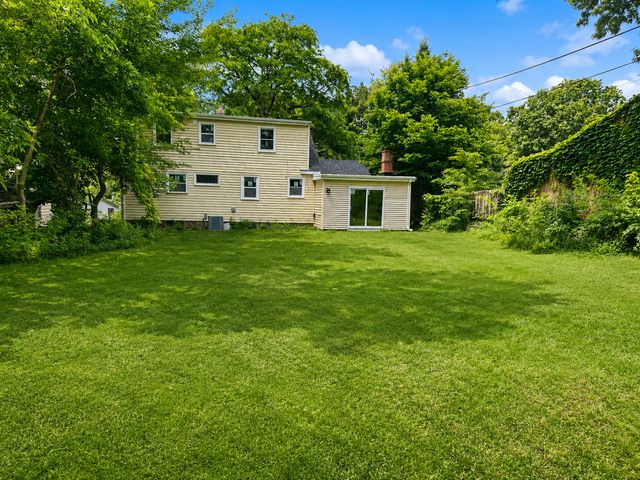 2707 Hampden Court, Rockford, IL 61107