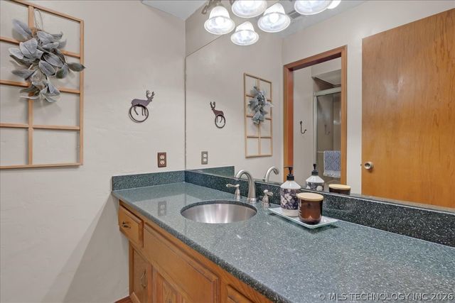 6106 E 93rd Street, Tulsa, OK 74137