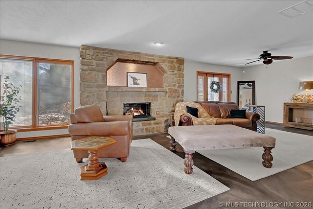 6106 E 93rd Street, Tulsa, OK 74137