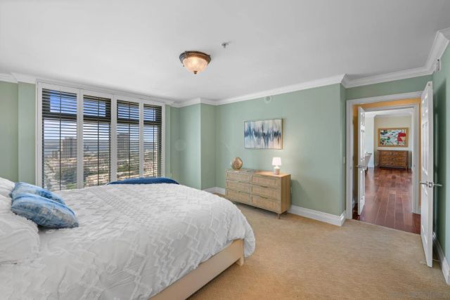 645 Front St 2002, San Diego, CA 92101