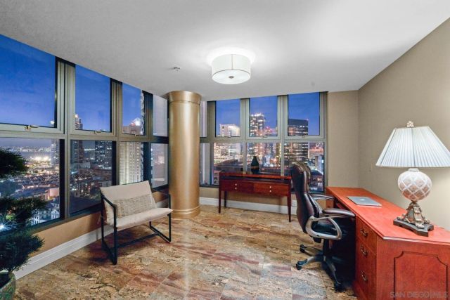 645 Front St 2002, San Diego, CA 92101