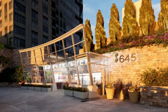 645 Front St 2002, San Diego, CA 92101
