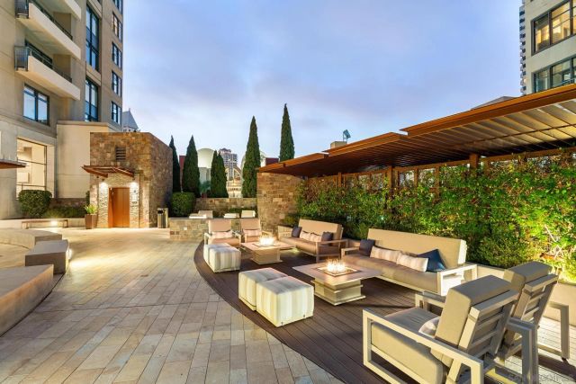 645 Front St 2002, San Diego, CA 92101