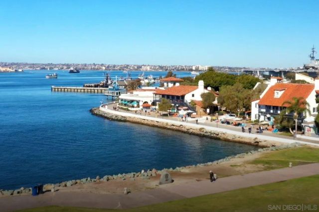 645 Front St 2002, San Diego, CA 92101