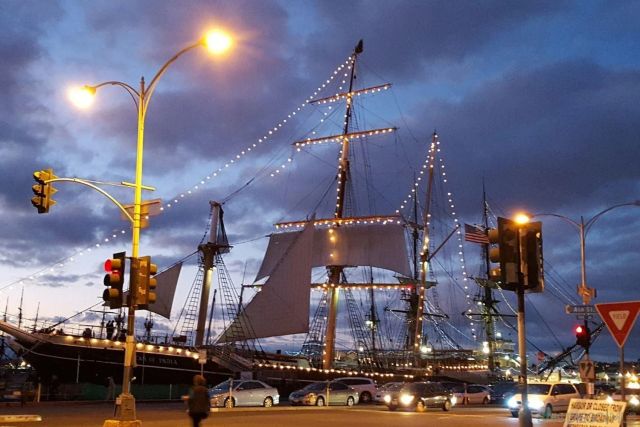 645 Front St 2002, San Diego, CA 92101