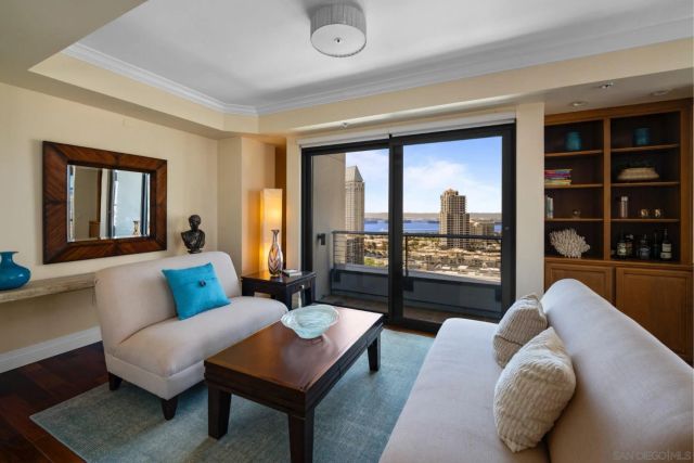 645 Front St 2002, San Diego, CA 92101