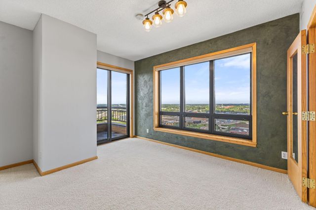 168 6th Street E 2905, Saint Paul, MN 55101