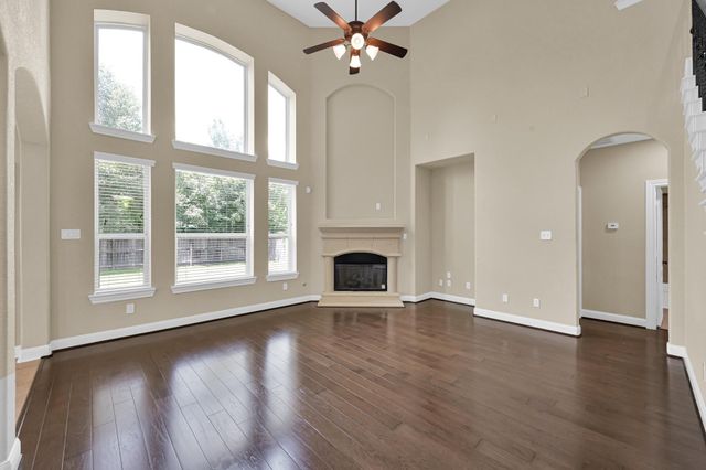 106 N Pinto Point Circle, Spring, TX 77389