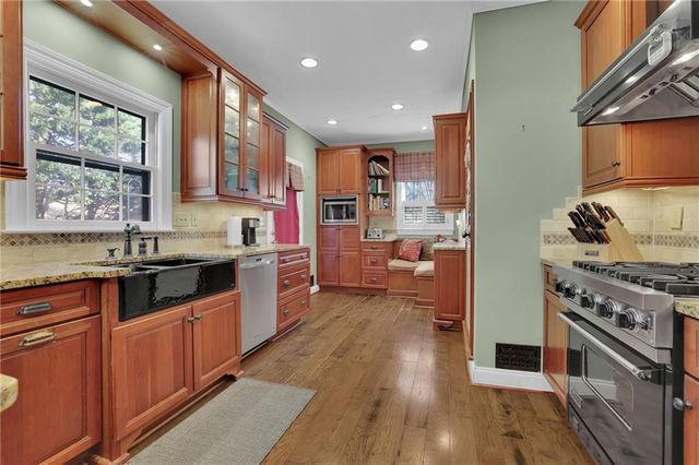 2928 Tall Pines NE Way, Atlanta, GA 30345