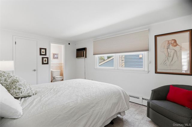 32 Elderberry Lane E, Valley Stream, NY 11581