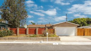 870 Darrell St, Costa Mesa, CA 92627