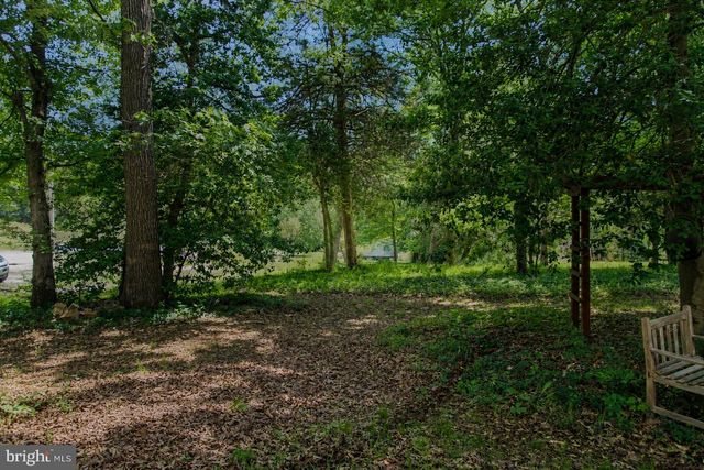 3868 KAHLER RD, White Plains, MD 20695