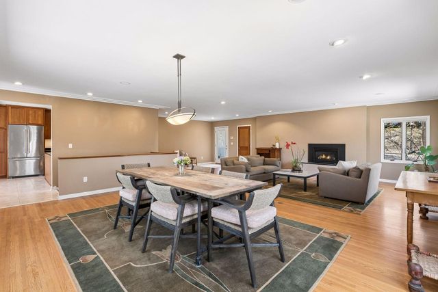 590 Montcalm Place, Saint Paul, MN 55116