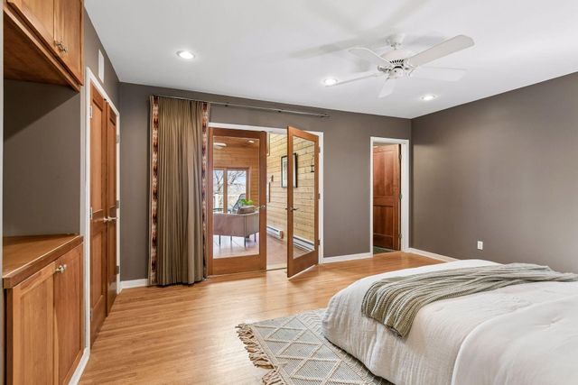 590 Montcalm Place, Saint Paul, MN 55116