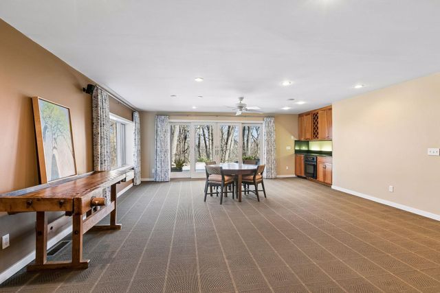 590 Montcalm Place, Saint Paul, MN 55116