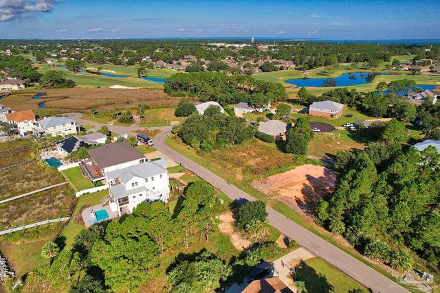 4140 Madura Rd, Gulf Breeze, FL 32563