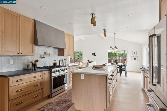 3085 Avellano Drive, Walnut Creek, CA 94598