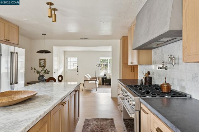 3085 Avellano Drive, Walnut Creek, CA 94598