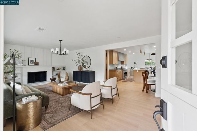 3085 Avellano Drive, Walnut Creek, CA 94598