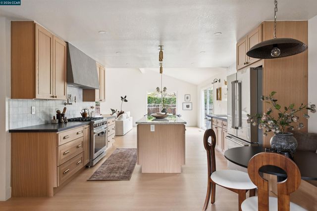 3085 Avellano Drive, Walnut Creek, CA 94598