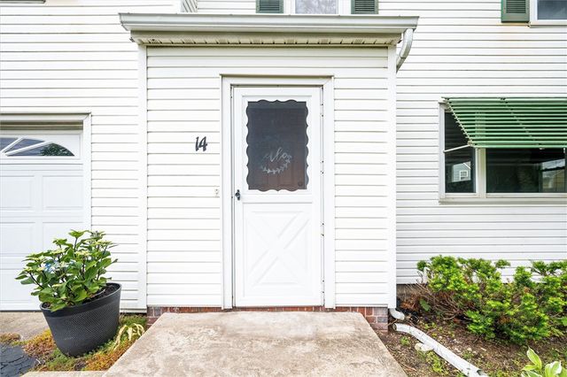 14 Fisher Road, Gates, NY 14624