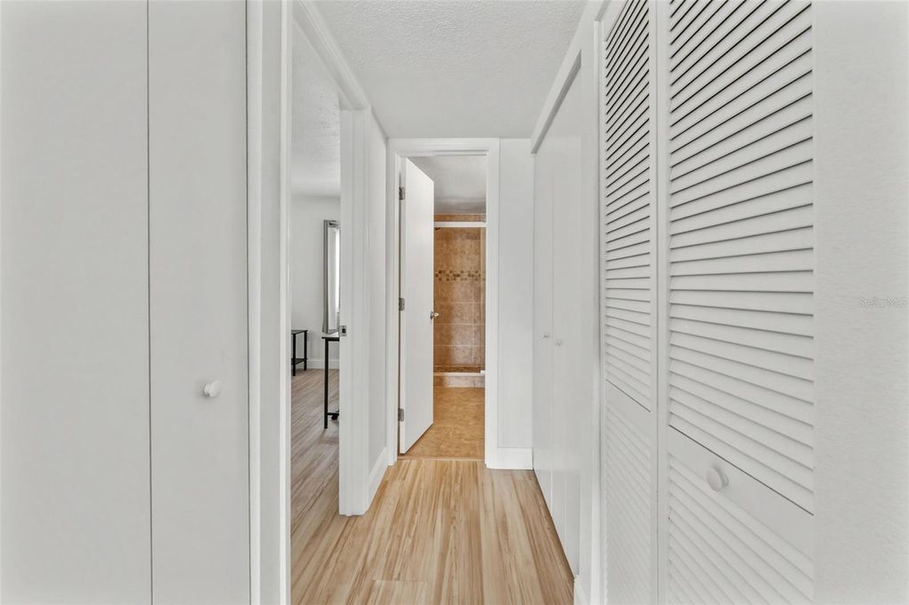 Image 12 of property listing at 11409 8TH STREET N 1503, St Petersburg, FL 33716