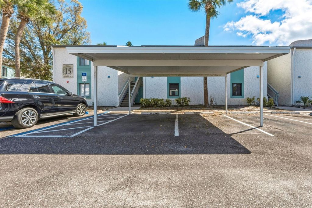 Image 3 of property listing at 11409 8TH STREET N 1503, St Petersburg, FL 33716