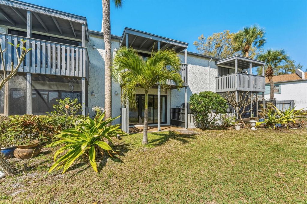 Image 21 of property listing at 11409 8TH STREET N 1503, St Petersburg, FL 33716