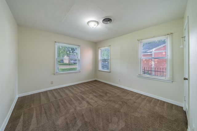 2526 Rolinda Drive, Dallas, TX 75211