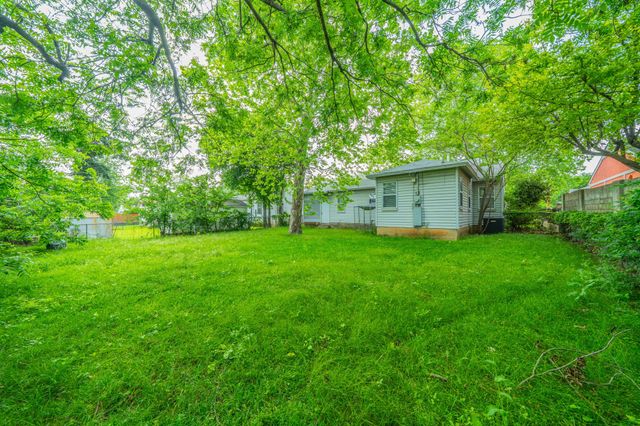 2526 Rolinda Drive, Dallas, TX 75211