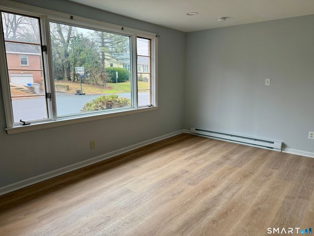 164 Sycamore Street 1R, Bristol, CT 06010