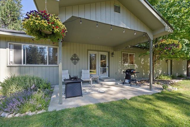 207 Eagle Dr, Chewelah, WA 99109