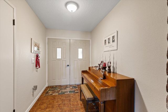 207 Eagle Dr, Chewelah, WA 99109