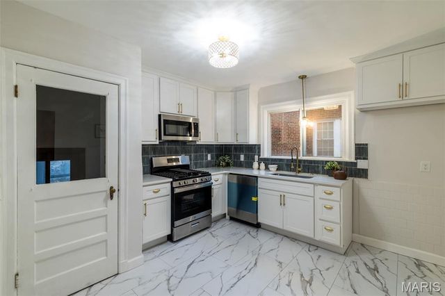 1418 Anna Avenue, St Louis, MO 63130