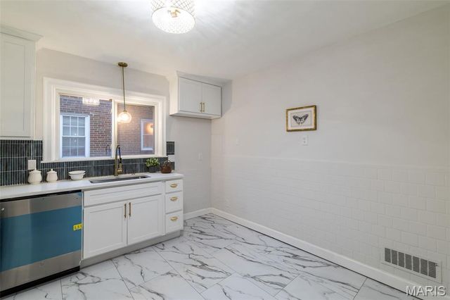 1418 Anna Avenue, St Louis, MO 63130