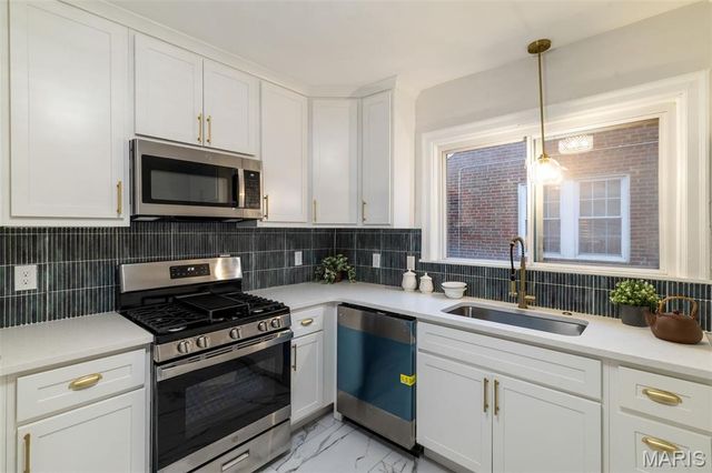 1418 Anna Avenue, St Louis, MO 63130