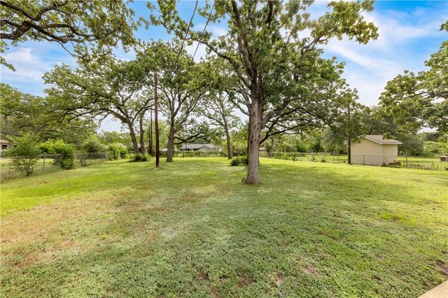 2605 Morris Lane, Bryan, TX 77802