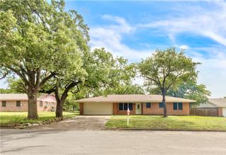 2605 Morris Lane, Bryan, TX 77802