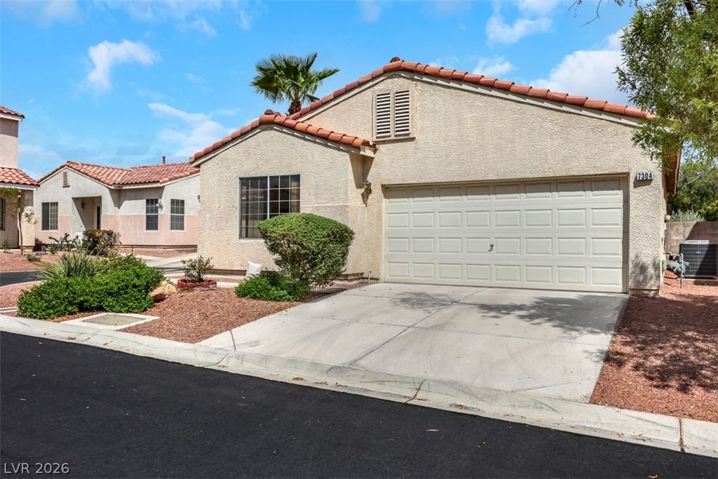 7304 Wandering Star Court, Las Vegas, NV 89131 — photo 2