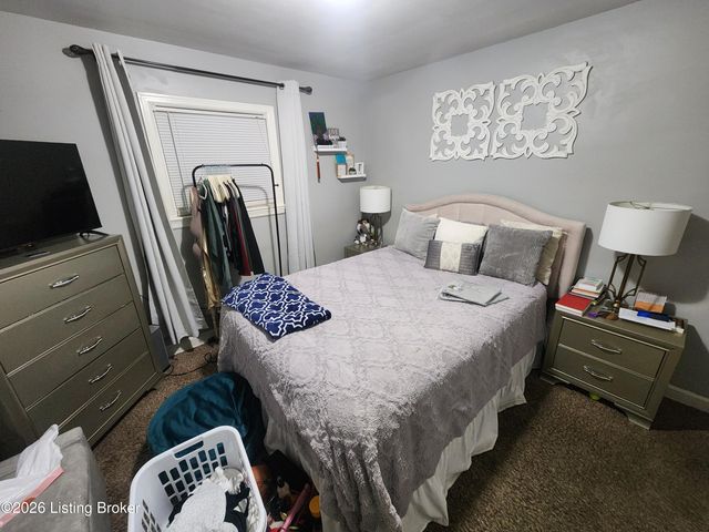 3209 Bridwell Dr, Louisville, KY 40216