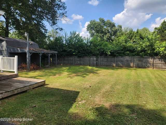 3209 Bridwell Dr, Louisville, KY 40216