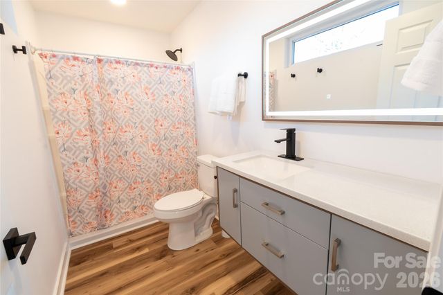 1050 Barnett Drive, Kings Mountain, NC 28086