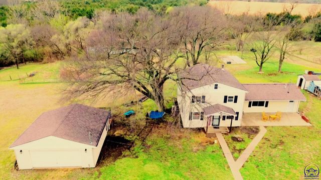 10481 T4 RD, Hoyt, KS 66440