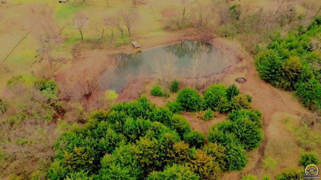 10481 T4 RD, Hoyt, KS 66440