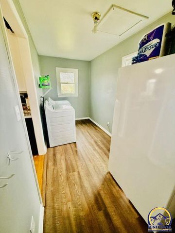 10481 T4 RD, Hoyt, KS 66440