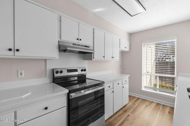 550 Post Road, 1002, Ridgeland, MS 39157