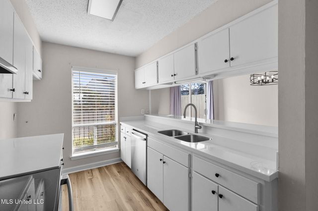 550 Post Road, 1002, Ridgeland, MS 39157