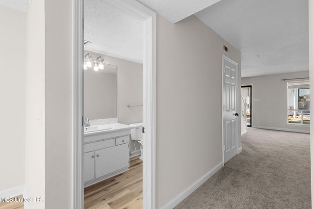 550 Post Road, 1002, Ridgeland, MS 39157